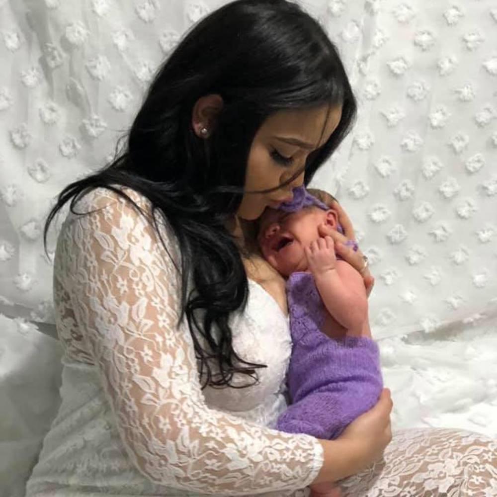 Meet your Posher, Yolenny